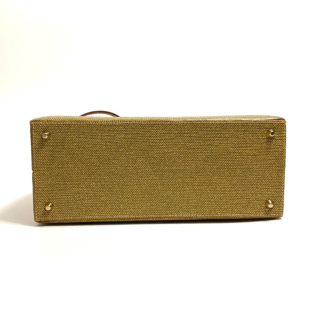 FENDI Cream Leather Shoulder Bag - Picture 4 of 16